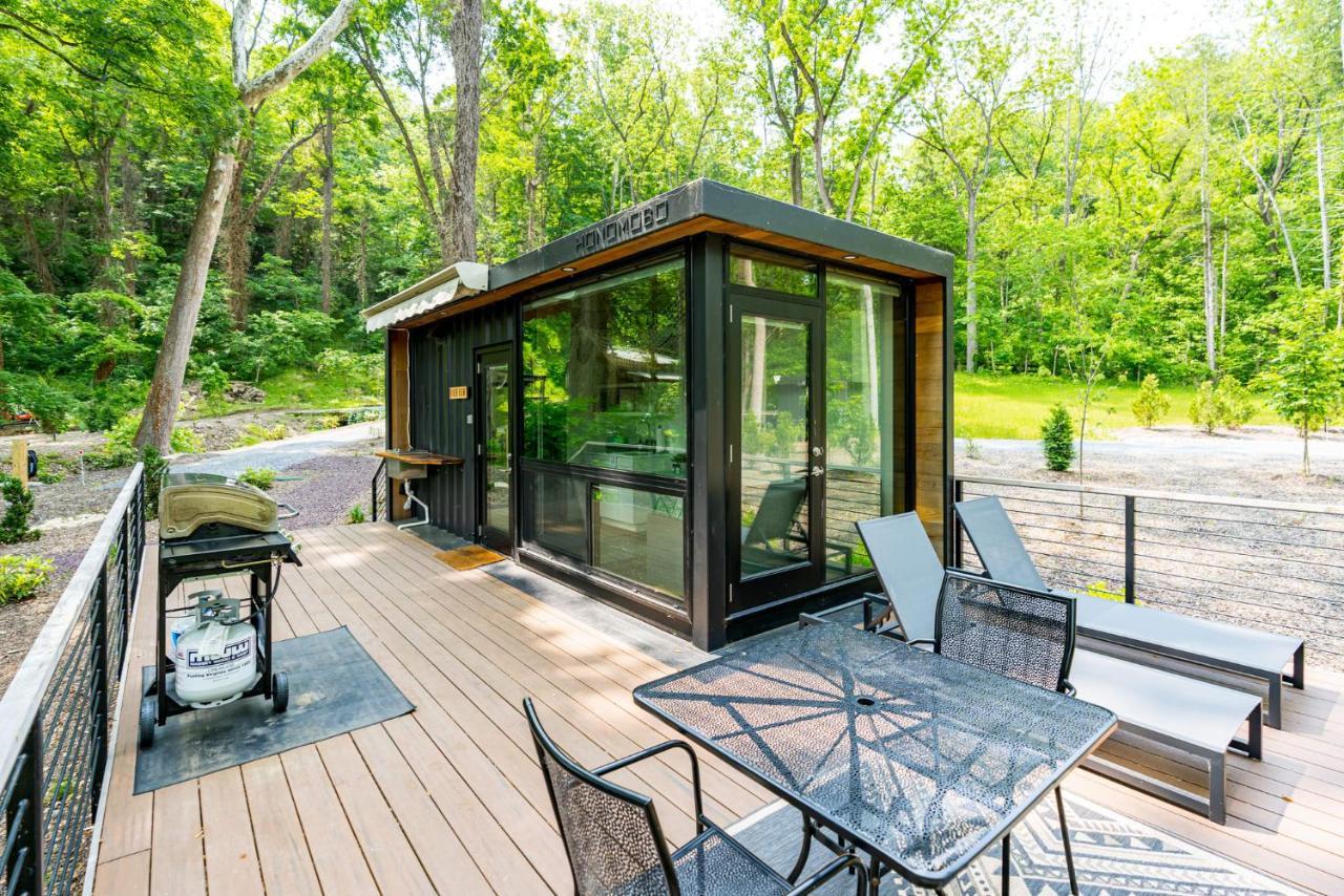 Riverside Tiny Cabin W Hot Tub, Fire Pit, & Kayaks Rileyville Экстерьер фото