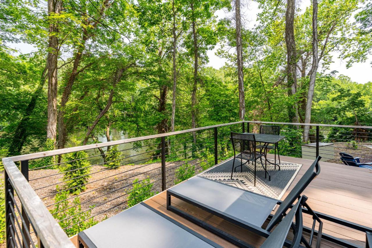 Riverside Tiny Cabin W Hot Tub, Fire Pit, & Kayaks Rileyville Экстерьер фото